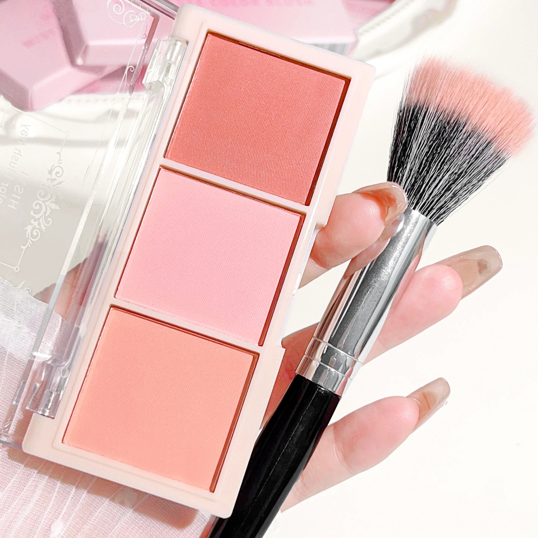 Three-Color Matte Blush Palette for Natural Rosy Glow